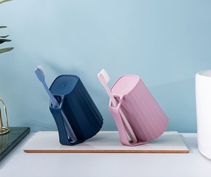 Taza creativa para hacer gárgaras para el hogar con asa, taza de aseo para dormitorio de estudiante familiar de dos tonos, taza de cepillado de viaje para parejas - Product Image 2