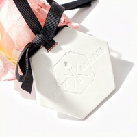 Diffuseur de parfum pour voiture, pendentif suspendu, aromathérapie, gypse, huile essentielle, pierre aromatique en céramique parfumée