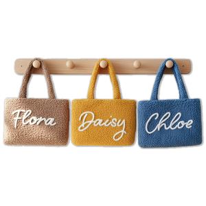 Sac fourre-tout personnalisé en fourrure pour femmes, sacs à bandoulière mignons et duveteux pour enfants, sac à main brodé avec nom - Product Image 1