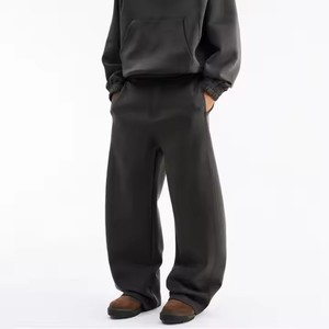 Abbigliamento <span class=keywords><strong>da</strong></span> strada stile Hip Hop <span class=keywords><strong>pantaloni</strong></span> <span class=keywords><strong>da</strong></span> <span class=keywords><strong>uomo</strong></span> in pile con Logo ricamato pesante <span class=keywords><strong>pantaloni</strong></span> <span class=keywords><strong>da</strong></span> Jogger <span class=keywords><strong>da</strong></span> <span class=keywords><strong>uomo</strong></span> in spugna francese - Product Image 5