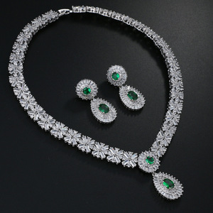 2022 Luxo Fine White Zircon Clover Bling dama de honra Conjuntos de jóias de casamento para mulheres Cubic Zirconia Vintage Colar Noivado - Product Image 5