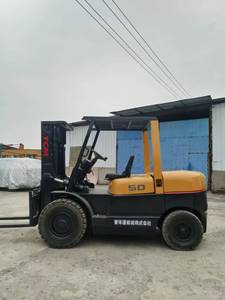 Carretilla elevadora TCM 5 T usada, mástil de 2 etapas de 5 toneladas, motor diésel, bajas horas, altura de elevación de 3000mm, bien cuidada, lista para trabajar - Product Image 3