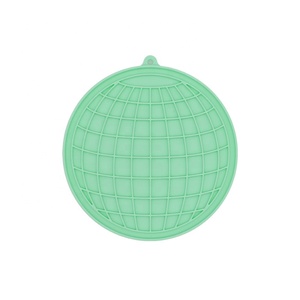Tapis à lécher en silicone pour animaux de compagnie, pratique et personnalisé, à vente chaude, pour nourriture lente, assiette à nourriture pour chien en silicone, tapis à lécher - Product Image 2