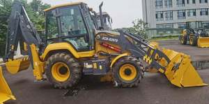 Chargeuse-pelleteuse XC8-C2570, capacité de levage de 2,5 tonnes, 4x4, multifonction, puissante, moteur Kohler, machine de construction compacte, prête à l'emploi - Product Image 5