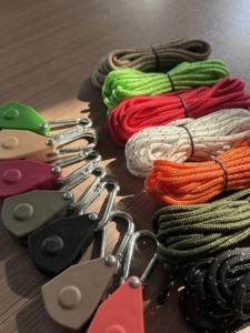 Acampar al aire libre y senderismo Tienda de <span class=keywords><strong>cuerda</strong></span> de tracción de metal a prueba de viento con varilla de soporte fija - Product Image 3