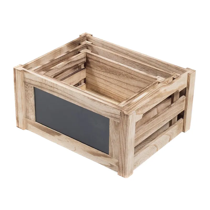 Différents types de boîtes de rangement en bois avec des tableaux noirs peuvent être bricolage, avec des bûches naturelles et des styles ruraux rétro