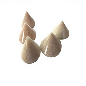 Pyramide de pierre précieuse conique en agate naturelle et pierre de lune sculptée de Gujarat pour la guérison et la décoration intérieure - Product Image 1