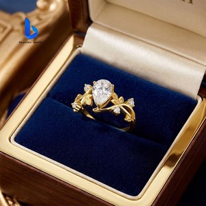 Bague en or plaqué or 10K14K18K avec <span class=keywords><strong>diamant</strong></span> de laboratoire en forme de poire certifié IGI, motif floral personnalisé, pour <span class=keywords><strong>femme</strong></span> - Product Image 5