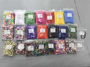 <span class=keywords><strong>Kit</strong></span> de perles en plastique DIY, perles en forme de fleurs, de cœurs, de papillons, de bonbons, de pastel, d'animaux, de nature, <span class=keywords><strong>pour</strong></span> la création de bracelets, de <span class=keywords><strong>bijoux</strong></span>, de colliers <span class=keywords><strong>pour</strong></span> tous les âges - Product Image 6
