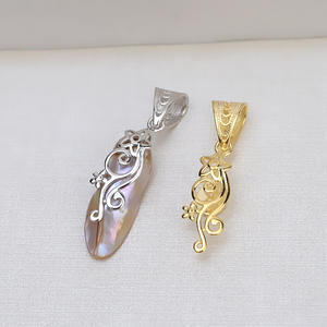 Collier pendentif en argent S925 fait main avec perle baroque, perle irrégulière simple et lâche avec accessoire creux, numéro d'article 1393 - Product Image 2