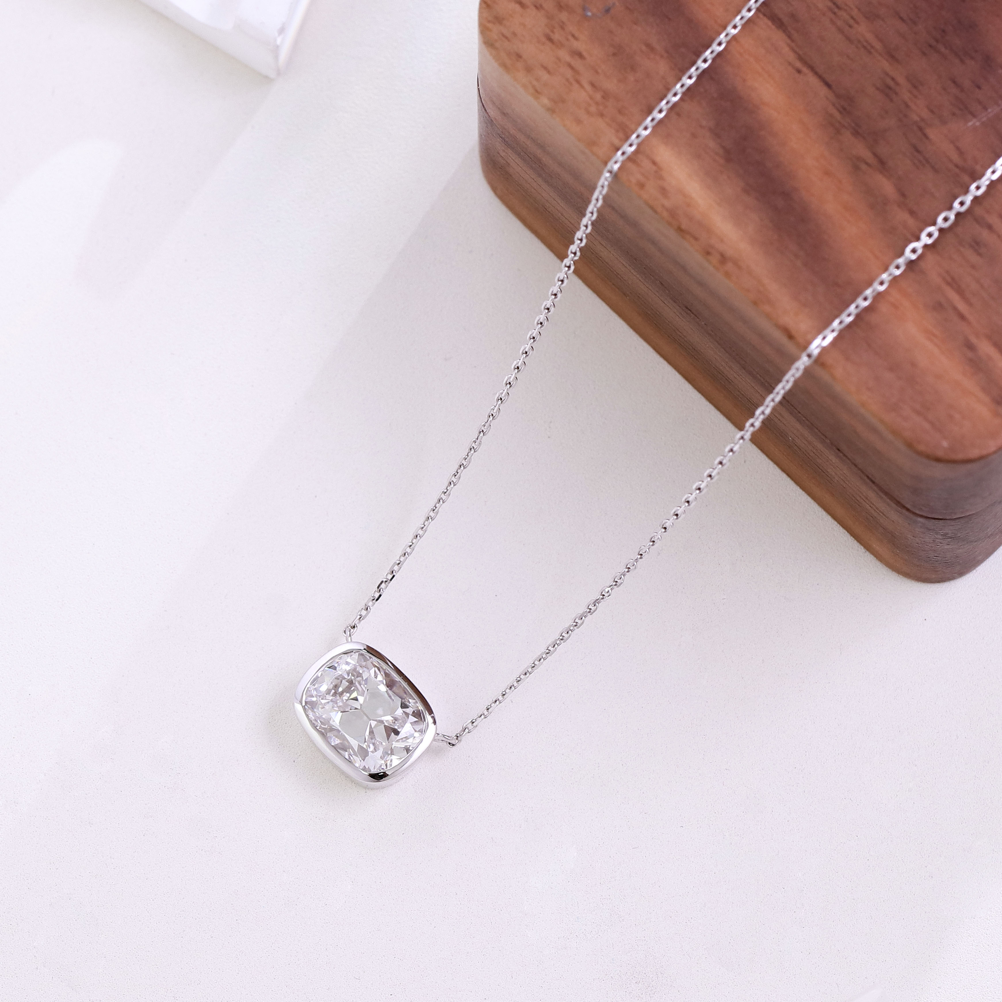 สร้อยคอทองคำขาว 14k+เพชรแล็บ