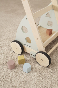 EN-71Kids Concept Enfants Concept Houten Activiteiten Loopwagen En Bois Éducatif Push Walker Outil Montessori Bébé Jouet Promotionnel - Product Image 2