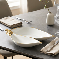 Plateau de service créatif en céramique, élégant et luxueux, avec compartiments pour fruits et en-cas, en forme de feuille
