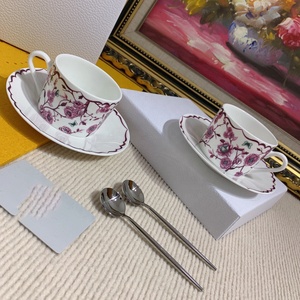 ชุดกาแฟและถ้วยน้ำชาสำหรับจิบน้ำชายามบ่าย ทำจากเซรามิกโบนไชน่าสไตล์ยุโรปแบบใหม่ - Product Image 6