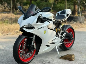 Oferta Especial: Ducati 1199 Panigale, Motocicleta Deportiva de Alto Rendimiento, Gran Potencia, Gasolina, Motocicleta de Carreras de Alto Rendimiento - Product Image 1
