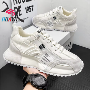 Zapatillas deportivas casuales de verano para hombre Left Right European Station, con parte superior de malla transpirable, entresuela de goma y suela elevada para correr. - Product Image 3
