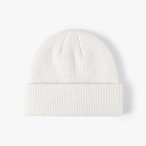 Chapeau d'hiver en tricot ample de créateur à la mode Ins lait café marron <span class=keywords><strong>Angora</strong></span> rouge <span class=keywords><strong>lapin</strong></span> fourrure motif à carreaux personnalisé chaud laine chapeau d'hiver - Product Image 4