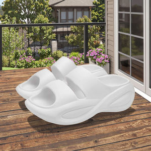 Nouvelle arrivée de tongs d'intérieur et d'extérieur en EVA pour hommes, chaussures de plage d'été à fond épais avec diapositives pour la vente en gros - Product Image 3