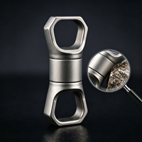 Portachiavi Universale Girevole in Titanio, Accessorio per Collana, Portachiavi EDC Portatile, Antifurto per Esterni
