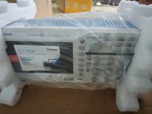 NOUVEAU STOCK Oscilloscopes numériques TBS1102X TBS2104X – Instrument de mesure électronique de haute précision pour tests industriels - Product Image 5