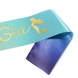 Écharpe de sirène arc-en-ciel ombrée en tissu – Matériau non toxique et réutilisable, design portable pour événements intérieurs/extérieurs - Product Image 4