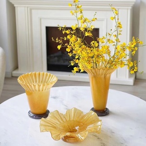 Bixuan Vintage <span class=keywords><strong>Fenton</strong></span> diseño florero de vidrio soplado a mano polvo de porcelana forma de pétalo boca acampanada para arreglos florales de boda - Product Image 1