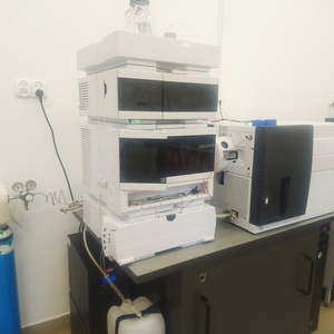 ระบบโครมาโทกราฟี HPLC แบบเตรียมตัวอย่างพร้อมเครื่องตรวจจับ DAD/ELSD ตัวเก็บเศษส่วน RFID อัตราการไหล 250 มล./นาที 40 - Product Image 3