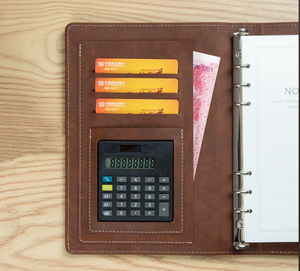 Carnet intelligent personnalisé en cuir marron de haute qualité avec batterie externe 8000 mAh, clé USB 8 Go et calculatrice pour le produit 2025 - Product Image 6