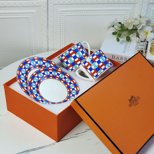 Hot Selling European Luxury Red and Blue Checkered Ceramic Coffee <b>Cup</b> Saucer <b>Set</b> - Product Image 1