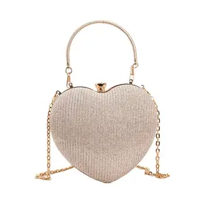 Mini bolso con sentido avanzado 2023, nuevo diseño de moda, bolso cruzado con cadena, bolso de cena de amor de mano caliente, personalizado de fábrica