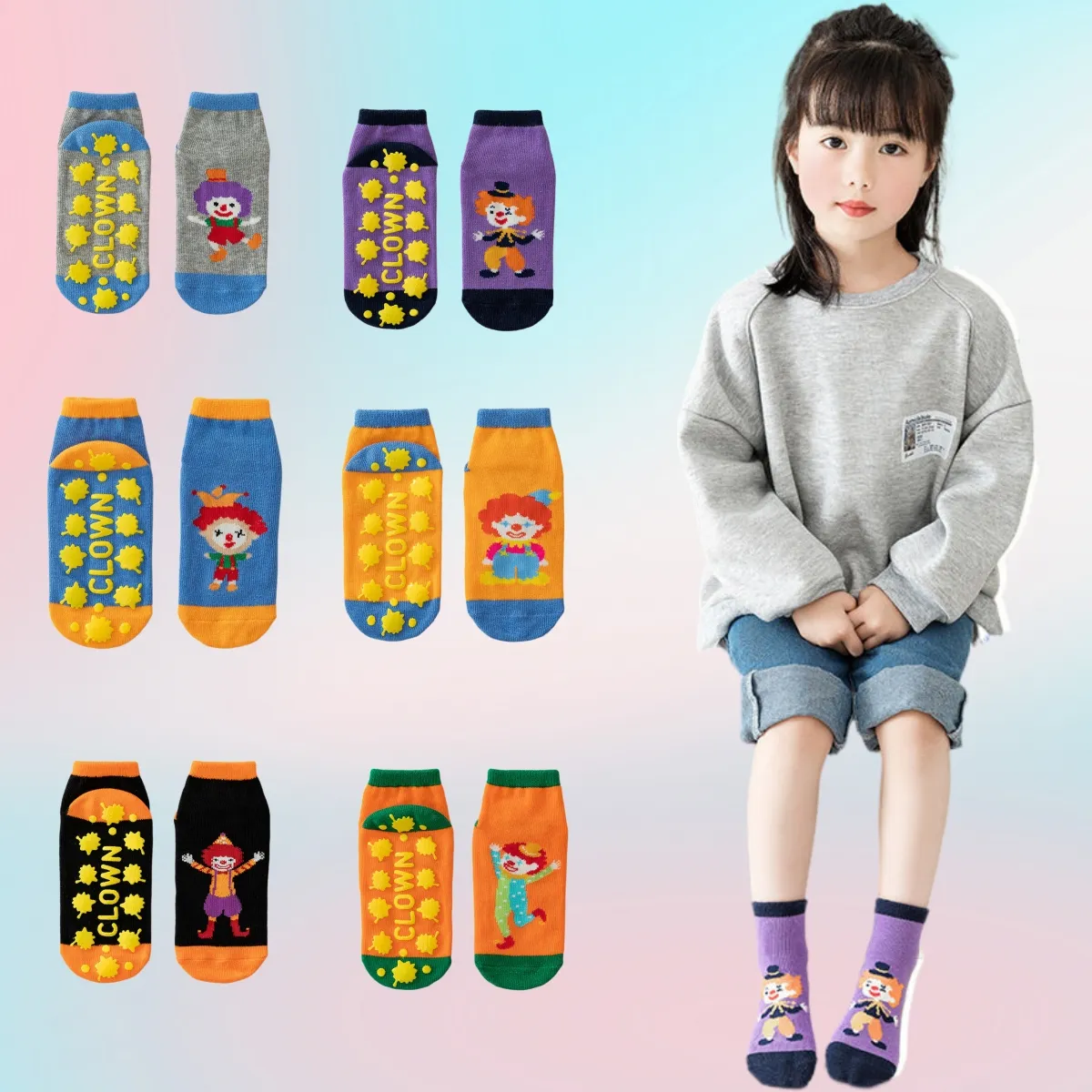 Chaussettes pour enfants en gros tissu de coton antidérapant respirant style décontracté dessin animé motifs mignons chaussettes pour petits garçons et filles