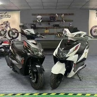 Scooter à essence Yamaha Shangling 125cc d'occasion, moto à pédales à essence, scooter confortable pour les trajets quotidiens