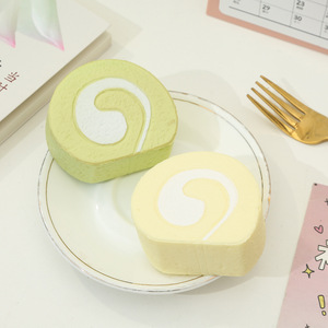 <span class=keywords><strong>Jouet</strong></span> anti-stress en silicone souple pour filles, en forme de gâteau roulé aux fruits, à récupération ultra-lente pour soulager le stress - Product Image 4