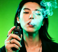 L'usine d'origine propose un service ODM. Les contenants vides de 1 ml à 2 ml, de 1 g à 2 g, les pièces jetables et les briquets USB peuvent être personnalisés.