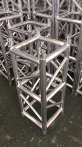 Système de scène événementielle portable, structure modulaire en aluminium pour événements, <span class=keywords><strong>concerts</strong></span>, écran LED, support d'affichage, installation rapide - Product Image 5