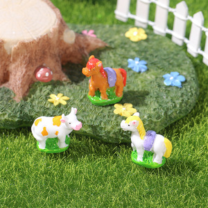 Ensemble de figurines d'animaux miniatures en résine avec veau de cheval pour la décoration de jardin succulent - Product Image 1