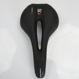 Venta al por mayor de <span class=keywords><strong>asiento</strong></span> de bicicleta <span class=keywords><strong>pivotal</strong></span> <span class=keywords><strong>BMX</strong></span> ventilado cómodo de repuesto para ciclistas - Product Image 3