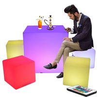 Moderno LED cubo di legno Mobile Bar sedia portatile di plastica rossa sgabello per mangiare all'aperto Hotel Park Hall uso Bar mobili