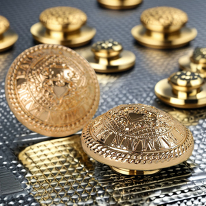 Đôi sư tử của phụ nữ áo phù hợp với rãnh tay khâu ren trang trí kim loại chân mạ kỹ thuật cổ điển vàng năm nút - Product Image 6