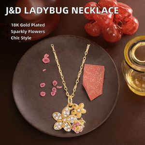 <span class=keywords><strong>Collana</strong></span> a catena in acciaio inossidabile placcato oro 18K PVD <span class=keywords><strong>con</strong></span> ciondolo classico a forma di <span class=keywords><strong>coccinella</strong></span> <span class=keywords><strong>con</strong></span> fiori di strass - Product Image 2