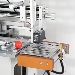Máquina de Corte y Plegado de Etiquetas de Tela con Cuchillo Caliente y Frío, Máquina de Corte y Plegado de Etiquetas de <span class=keywords><strong>Ropa</strong></span> - Product Image 5