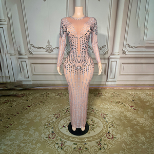 فستان سهرة فاخر للنساء من نوفانس Y3812، منتج رائج لحفلات 2025، بأكمام طويلة، أنيق وفخم مع كريستالات - Product Image 1