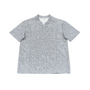 T-shirt en polyester gris pour homme, col rond, manches courtes, motif logo lavé sur le devant, séchage rapide, tricoté, coupe classique, couleur unie, décontracté - Product Image 4