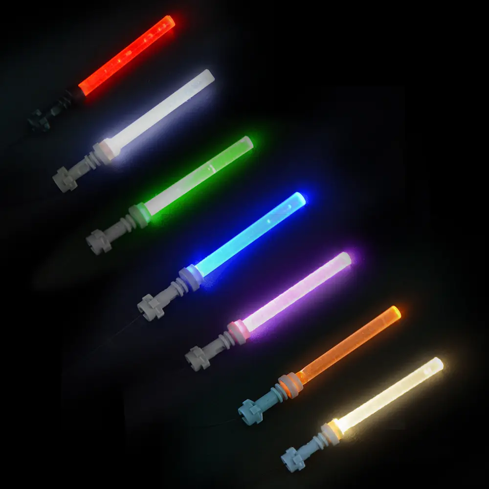 Sıcak LED ile Lightsaber USB yıldız silahlar Normal kolu farklı renkler çapraz Lightsaber yapı taşları monte çocuk oyuncakları