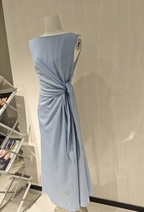 Vestido de Verano 2026 Elegante de <span class=keywords><strong>Boutique</strong></span> al por Mayor para Mujer, Maxi Vestido de Moda Estilizado con Patrón Liso Transpirable y Fruncido para Verano - Product Image 3