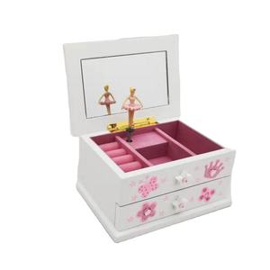 Boîte à musique en bois personnalisée pour filles, avec cadenas et clé, style princesse blanche de luxe, cadeau pour enfants, ballerine, boîte à bijoux musicale - Product Image 1