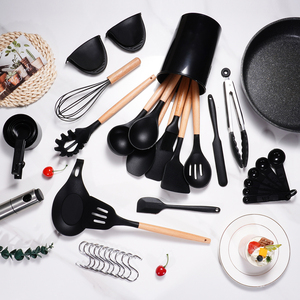 38 إكسسوارات مطبخ للبيع بالجملة أدوات طبخ أدوات مطبخ بمقبض خشبي سيليكون غير لاصق - Product Image 2