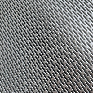 Revêtement de façade blanc poli à trous alvéolés, découpe personnalisée, tôles métalliques perforées fines pour mur extérieur de bâtiment - Product Image 3