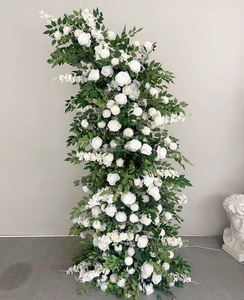 A29ใบไม้ปลอมสีเขียววิลโลว์หญ้ายูคาลิปตัสใบไม้ปลอมพร้อมดอกกุหลาบสีขาวดอกไม้ประดิษฐ์ดอกฮอร์นโค้งสำหรับงานแต่งงาน - Product Image 3