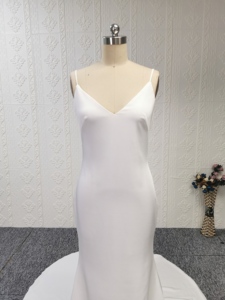 QUEENS GOWN Sexy Bas Dos Sirène Bretelles Spaghetti Col V Profond Conception Simple Robe De Mariée Photo Réelle - Product Image 3